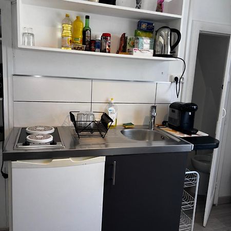 Appartamento Pretty Montmartre Parigi Esterno foto